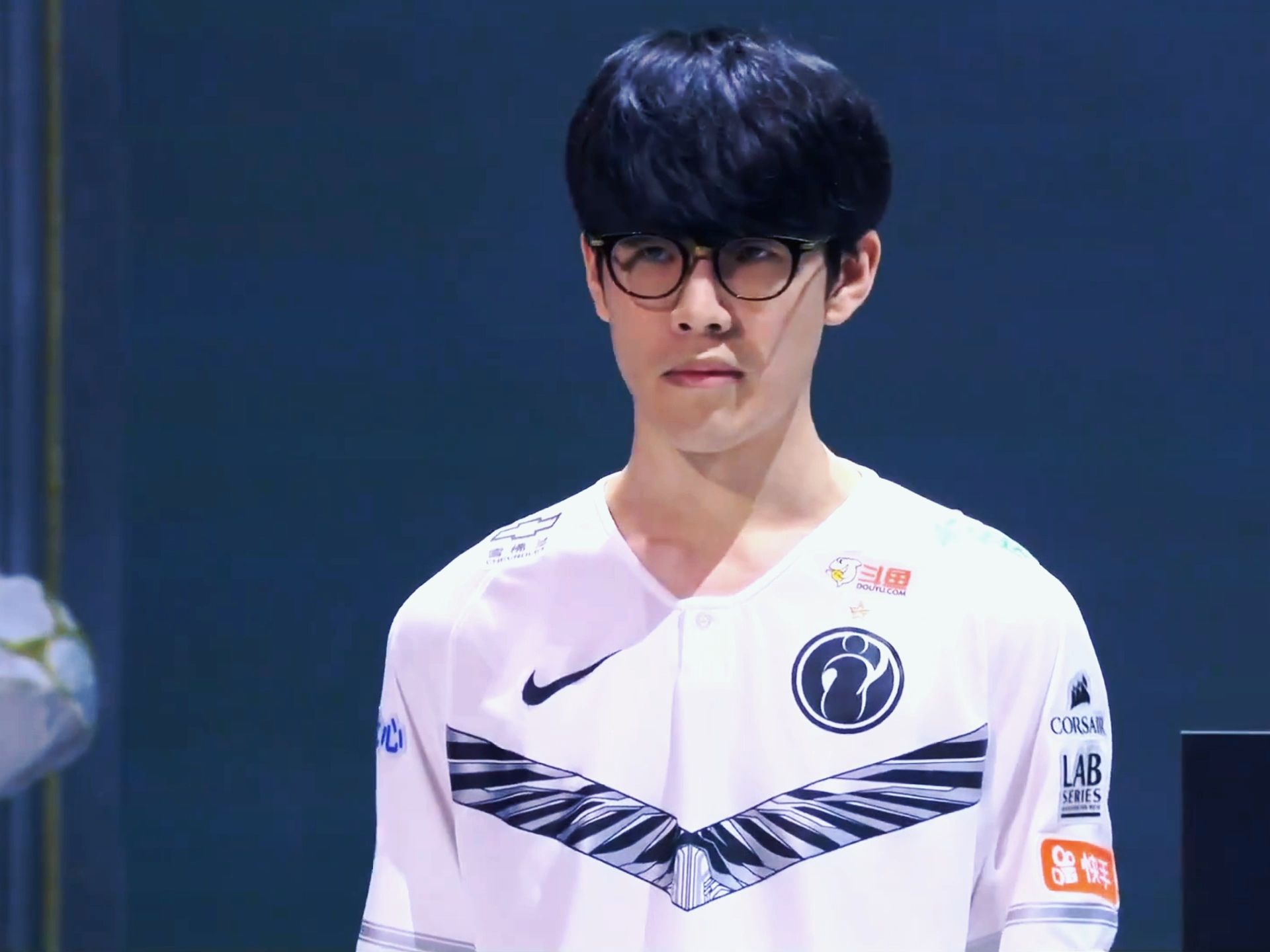 随着吉莱斯 随着吉莱斯